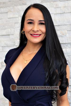 210689 - Dorely Age: 45 - Colombia