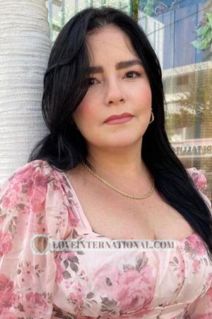 222713 - Laura Age: 47 - Colombia