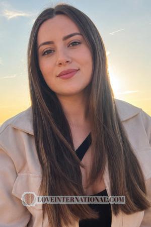 227508 - Laura Age: 26 - Colombia